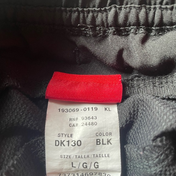 Dickie’s Scrubs - Picture 2 of 3